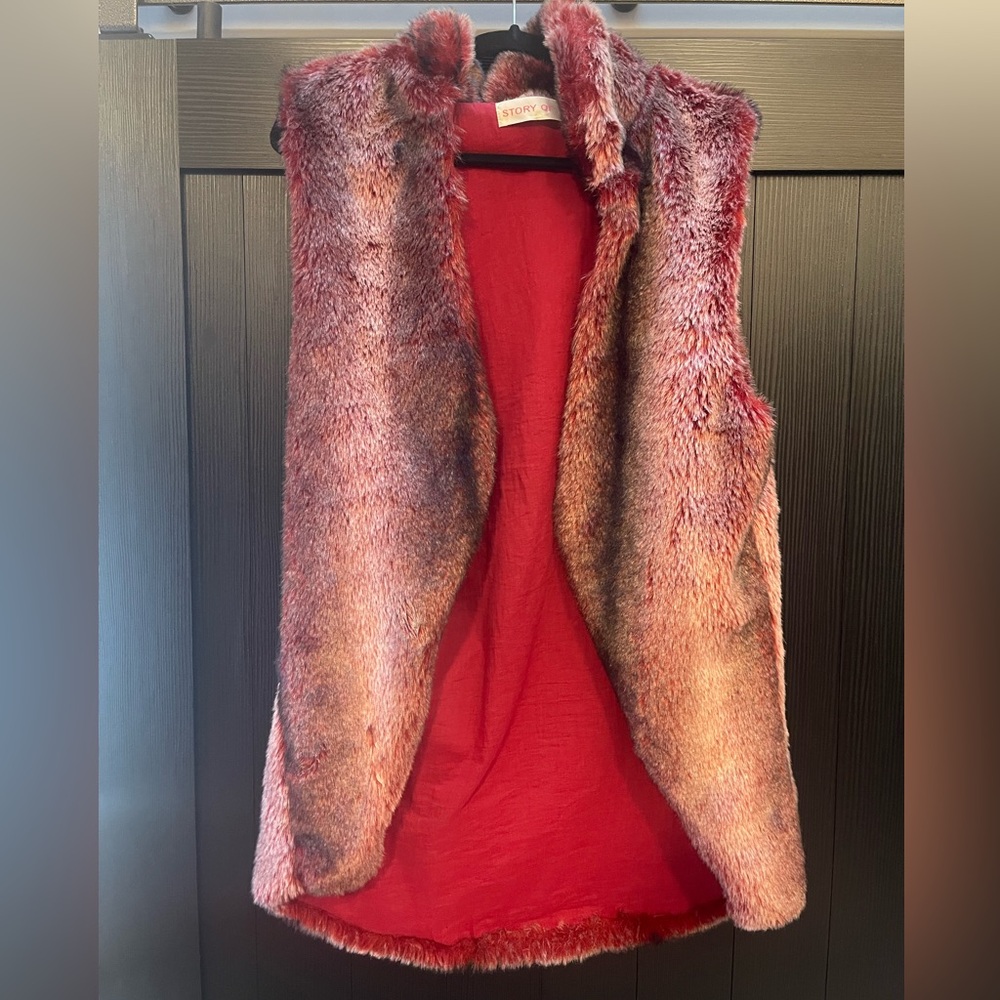 Story of Lola; S/M; long faux fur vest